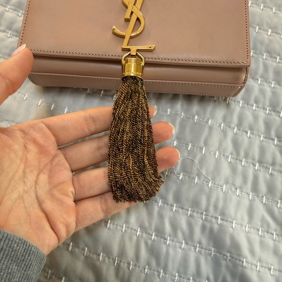 Authentic Yves Saint Laurent Mini Tassel Blush Crossbody with Gold Hardware - Picture 5 of 10